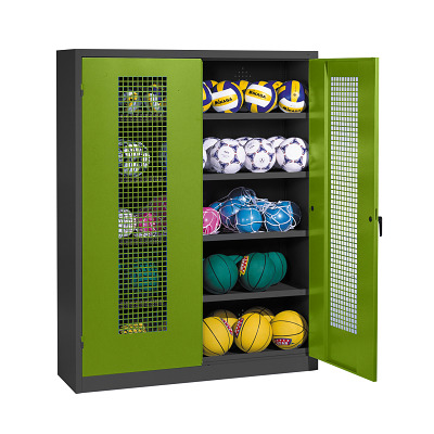 C+P Ballenkast met geperforeerde plaatstaal vleugeldeuren (Type 3), HxBxD 195x150x50 cm, Clowngroen (RAL 110 80 60), Afzonderlijk slot per kast