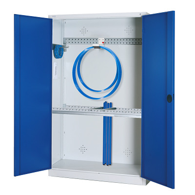 C+P Modulaire kast voor sportuitrusting "Basisuitrusting" met volledig metalen vleugeldeuren, HxBxD 195x120x50 cm, Gentiaanblauw (RAL 5010), Afzonderlijk slot per kast