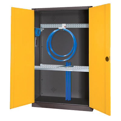 C+P Modulaire kast voor sportuitrusting "Basisuitrusting" met volledig metalen vleugeldeuren, HxBxD 195x120x50 cm, Verkeersgeel (RAL 1023), Afzonderlijk slot per kast