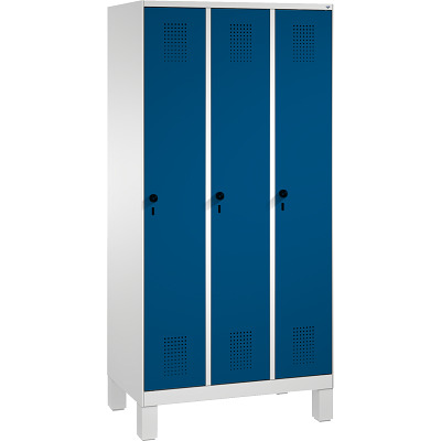 C+P Garderobekast/locker S 3000 Evolo, vakbreedte 30 cm, met poten, Gentiaanblauw (RAL 5010), 185x90x50 cm/ 3 vakken