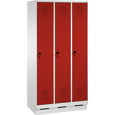 C+P Garderobekast/locker S 3000 Evolo, vakbreedte 30 cm, met sokkel, Vuurrood (RAL 3000), 180x90x50 cm/ 3 vakken