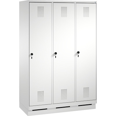 C+P Garderobekast/locker S 3000 Evolo, vakbreedte 40 cm, met sokkel, Lichtgrijs (RAL 7035), 180x120x50 cm/ 3 vakken